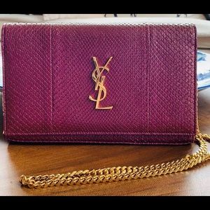SAINT LAURENT MONOGRAM CHAIN WALLET IN PINK PYTHON
